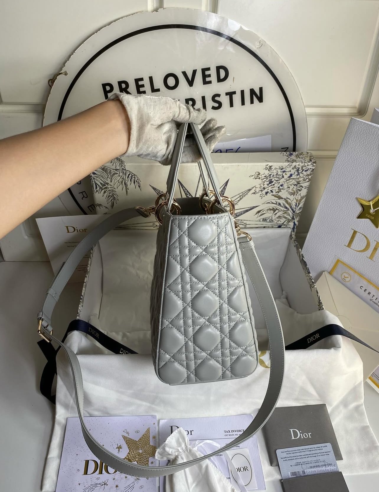 Lady Dior bag Cannage Medium Lambskin With Mother Of Pearl Effect In Opal Grey - foto 4