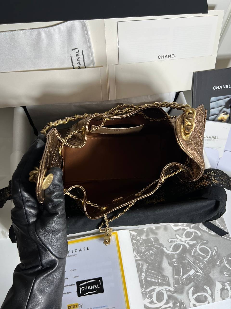 C25 Small Handbag Caviar Leather Bronze Metallic Ghw - foto 6